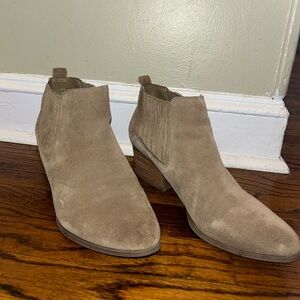 Crown Vintage Suede booties. Size 9.5